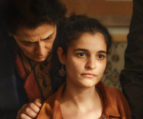 Bordeau Cinéma Théâtre - AVoixBasse_00220094R©LeylaBouzid